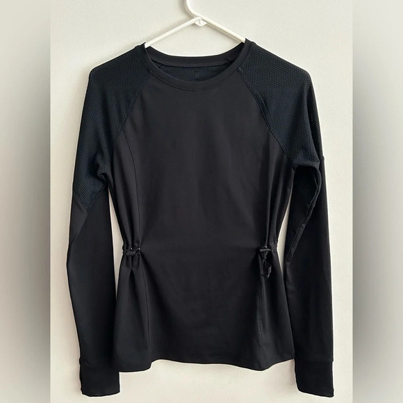 Fabletics Lana Long Sleeve Mesh Athletic Shirt Cinch Waist in Black - Picture 4 of 8